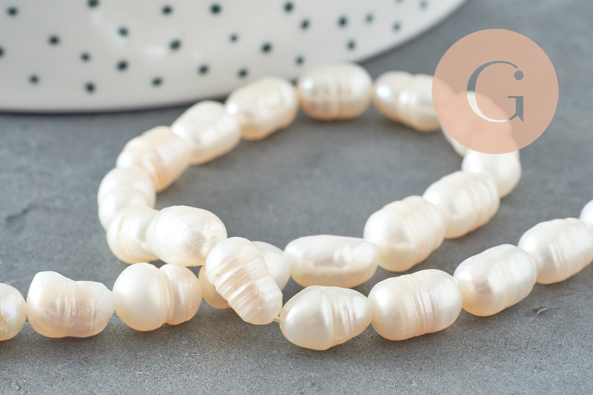 Perle naturelle blanche ovale eau douce 8.5-12mm, perle de culture percée ,fil de 35cm, x1 (G9581)
