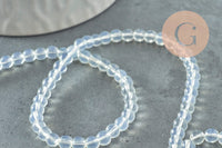 Perle opalite blanche ronde percée 4mm, 1x fil de 39.8cm (G8422)