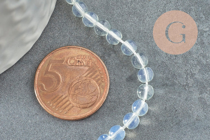 Perle opalite blanche ronde percée 4mm, 1x fil de 39.8cm (G8422)