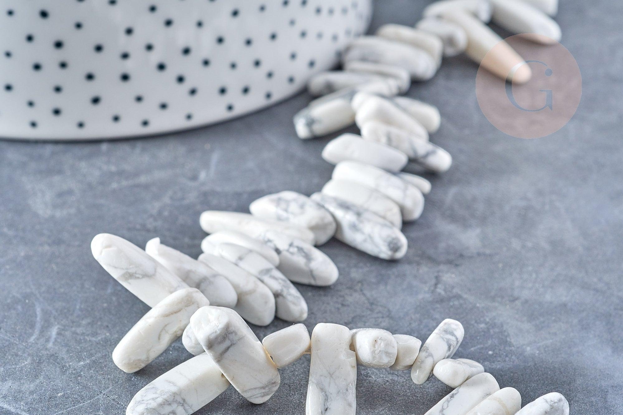 Perle ovale howlite blanche naturelle 13-22mm, x1 le fil 40cm (G8537)
