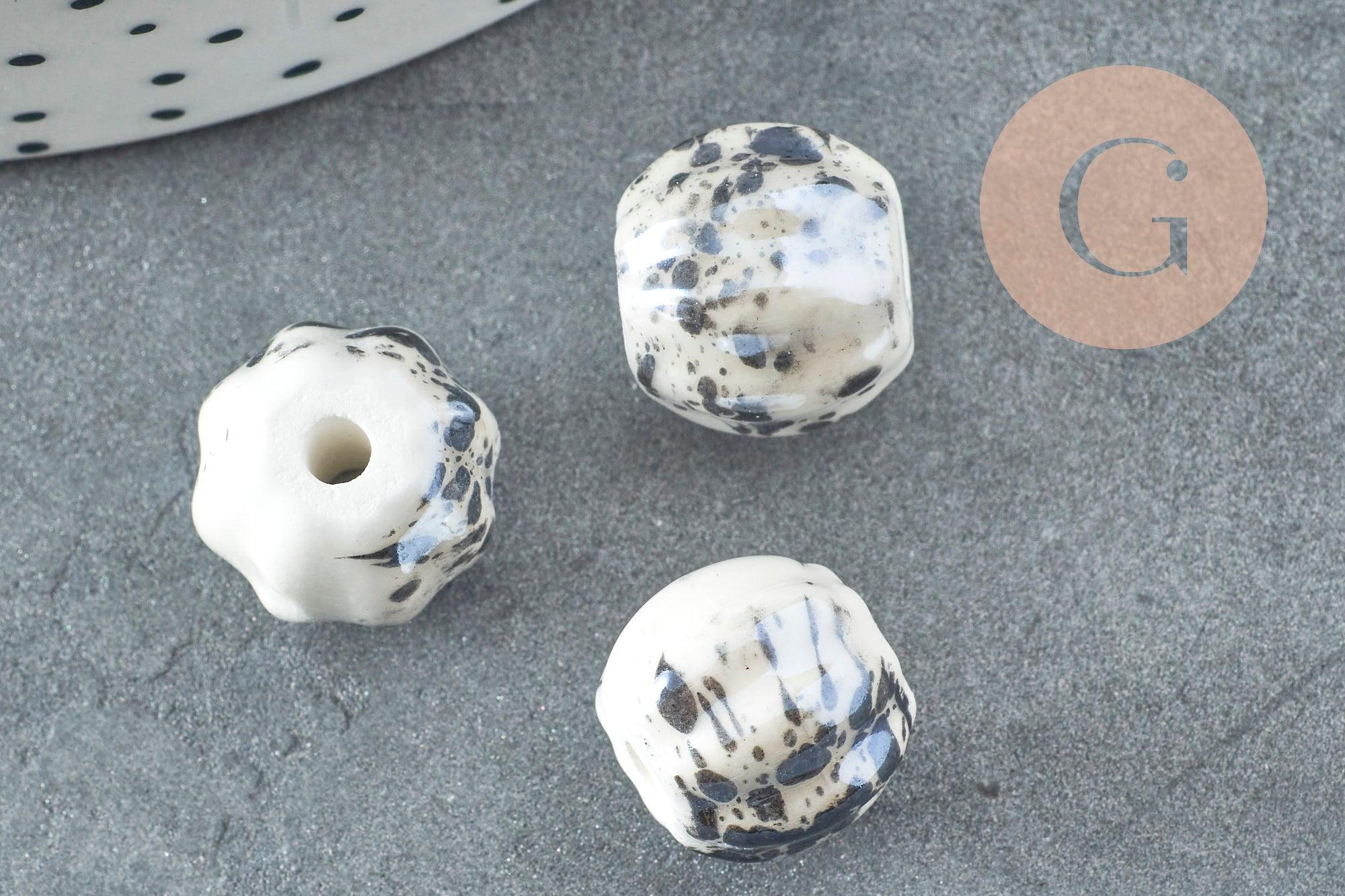 Perle porcelaine blanche taches noires 13mm, perle striées,perle céramique blanche, x10 (G9446)