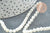 Perle ronde nacre blanche coquillage naturel 4mm, x1 fil de 41 cm (G1724)