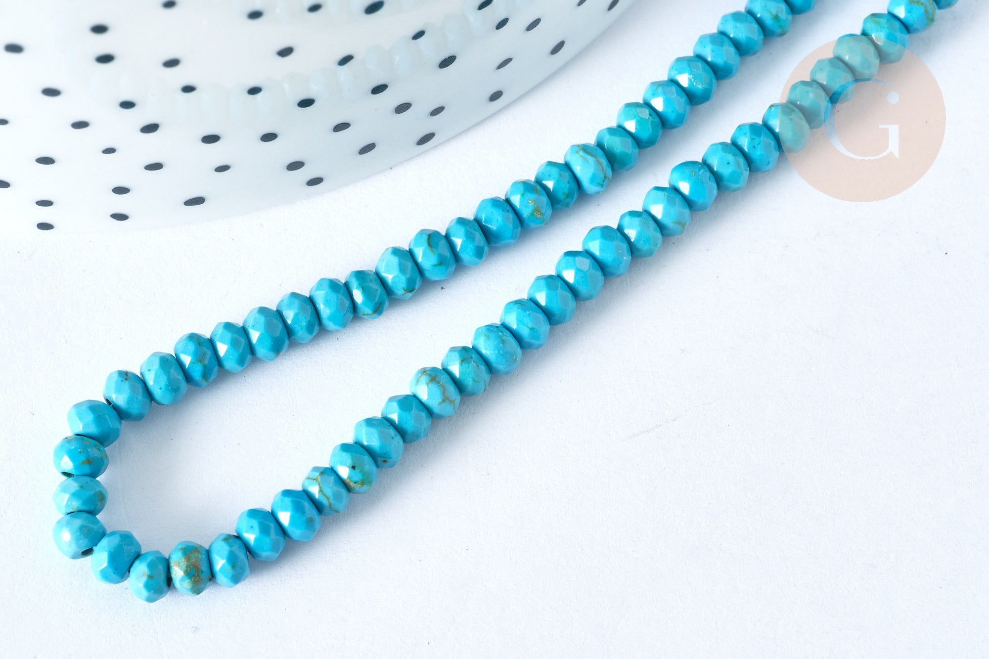Perle rondelle jade teintée turquoise opaque facettée 4x2.5mm, pierre, fil de 35cm x1 (G7538)