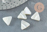 Perle triangle nacre blanche naturelle ,pendentif triangle nacre, bijou nacre 12mm, x10 (G2186)