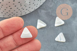 Perle triangle nacre blanche naturelle ,pendentif triangle nacre, bijou nacre 12mm, x10 (G2186)
