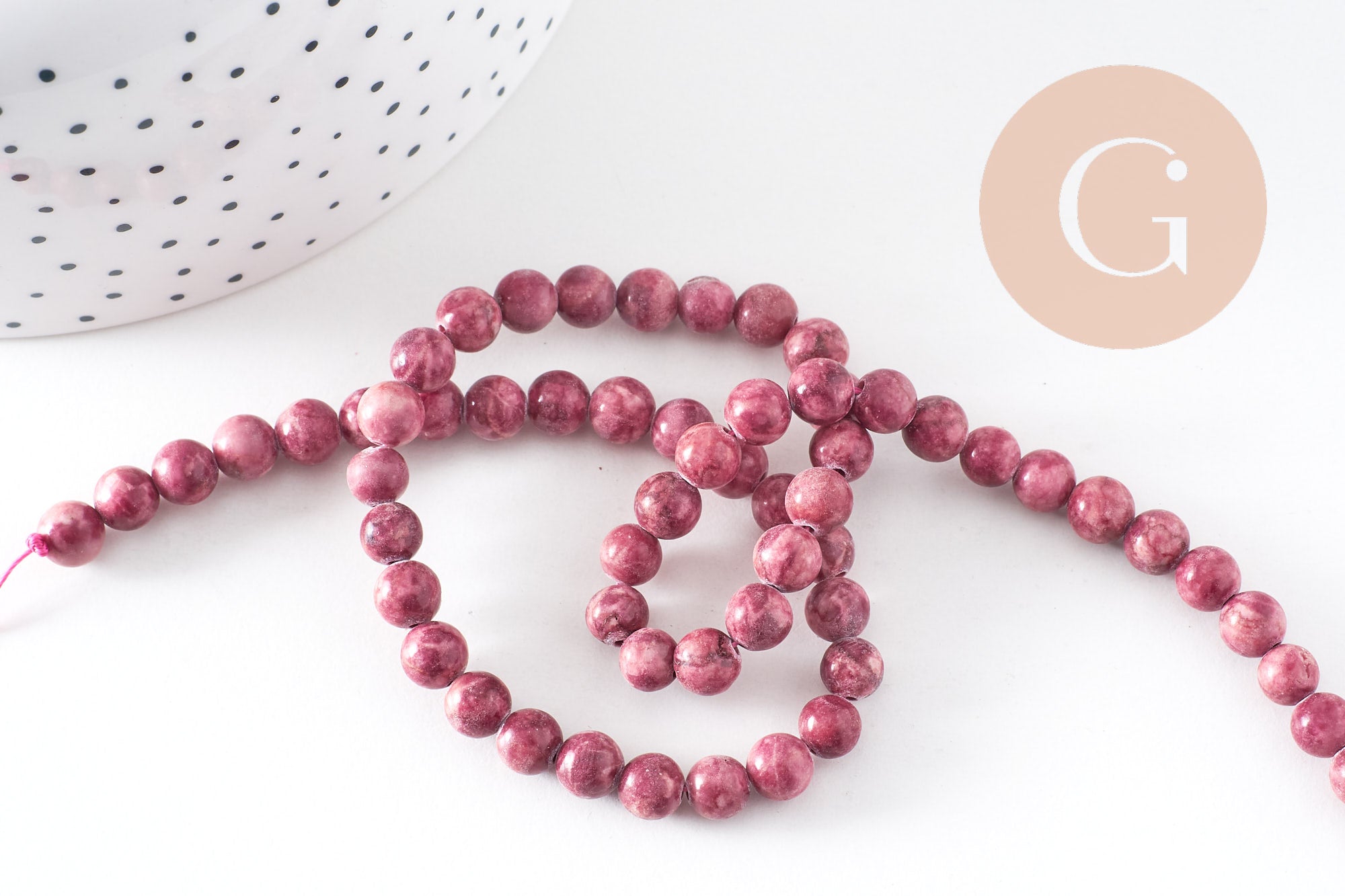 Perle turquoise africaine naturelle teintée rose 6mm, x1 fil de 60 perles (G4704)