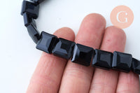 Perle verre carré noir opaque facetté 13mm, perles verre, verre bleu, fil de 20 perles, x1 (G6065)