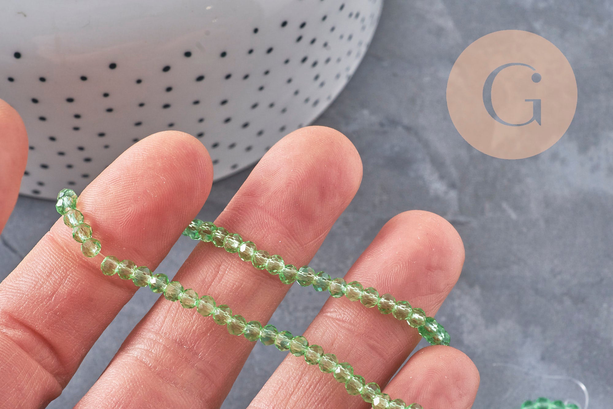 Perles abacus cristal vert clair transparent 3.5mm, x1 fil de 29cm (G10992)