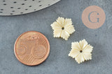 Perles fleur résine blanche écru,une perle fleur DIY ,16mm, x5 (G4999)