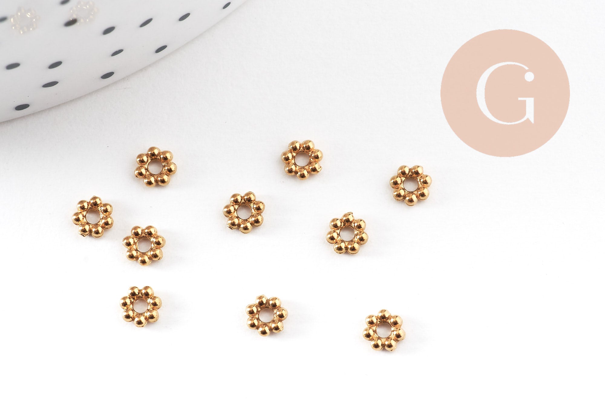 Perles intercalaires Rondelles fleurs acier 304 inoxydable doré IP 4mm, x10 (G10892)