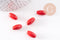 Perles ovales porcelaine rouge,perles céramique, porcelaine émaillée, 1.6cm, x5 (G5380)