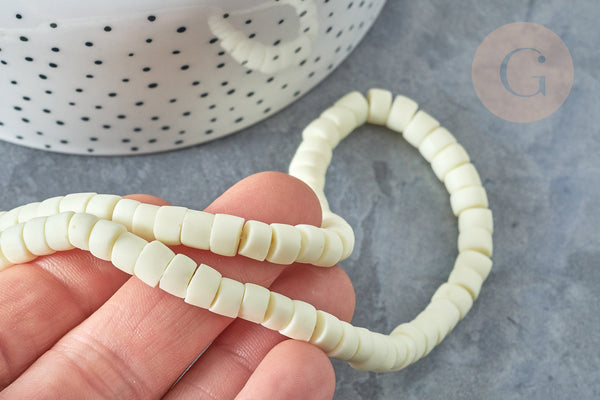 Perles porcelaine heishi jaune clair 6x3~4 mm, bijoux céramique, fil de 48cm, x1 G7535