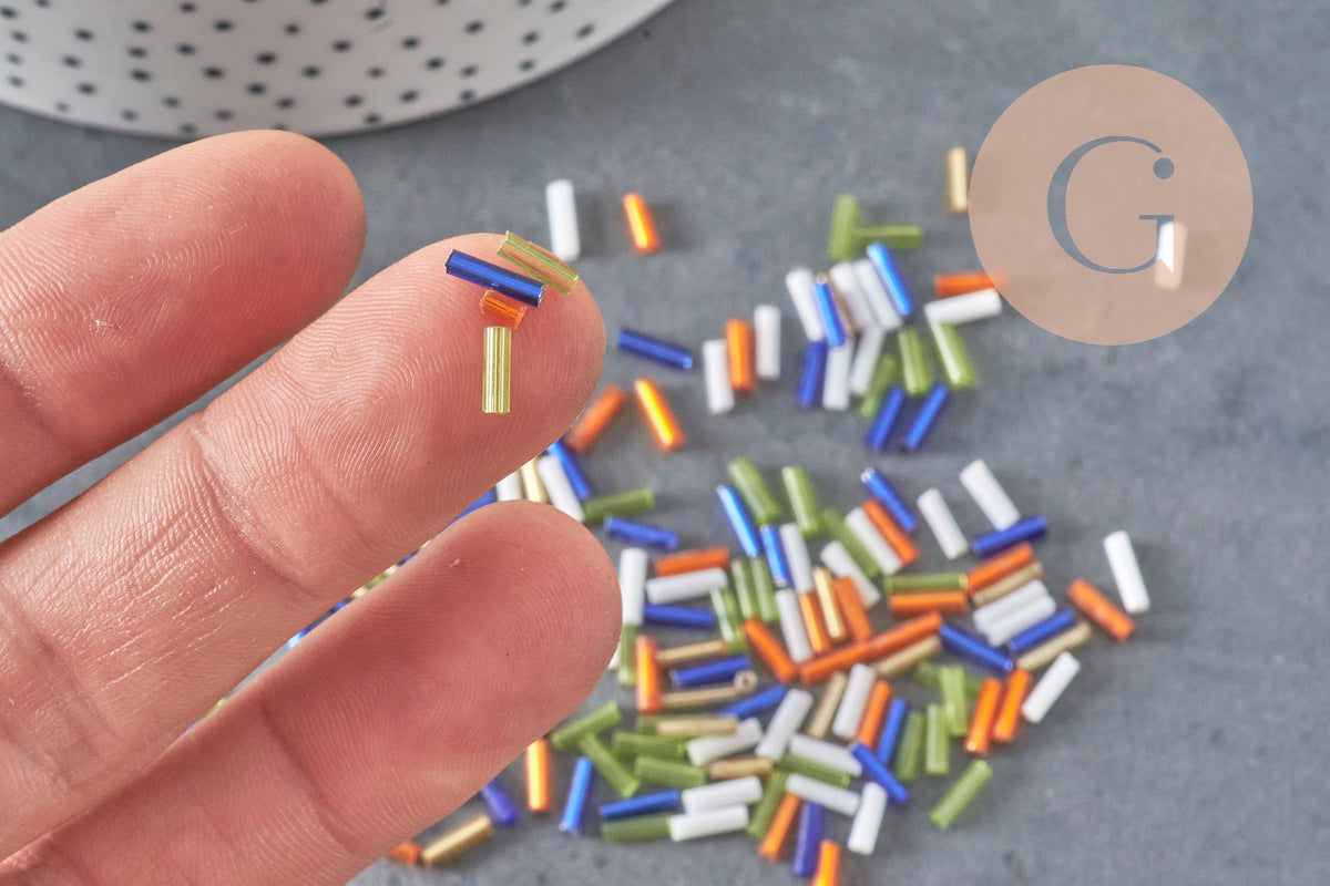 Perles rocaille Tube multicolore, perles rocaille multicolores,perles métallisées ,6mm x 2mm, x 5gr G0283