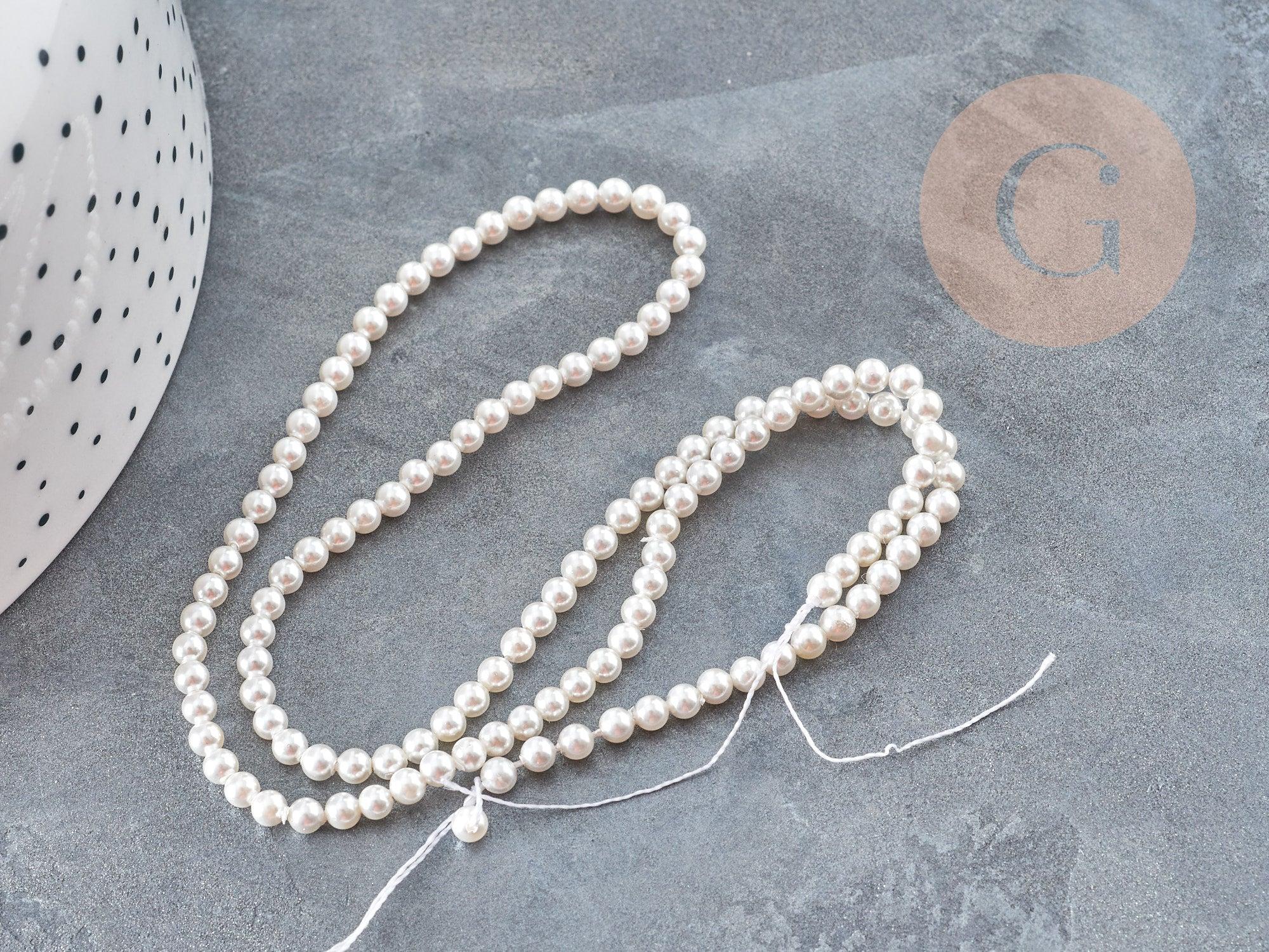 Perles rondes coquillage naturel blanche nacrées 4mm, x1 fil de 40cm (G9033)
