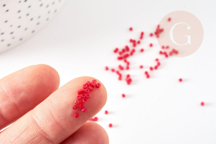 Perles tube rouge rose opaque façon Delica miyuki 1.5-2mm, x1 sachet de 8gr (G9166)