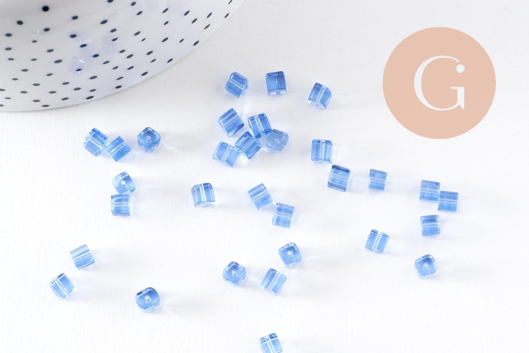 Perles verre carrées bleu clair 5mm, x50 (G2456)