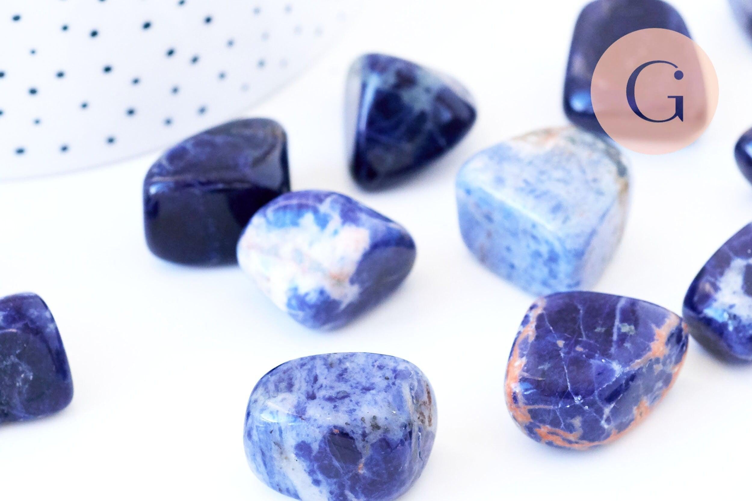Pierre sodalite naturelle brut roulé 13-23mm, pierre naturelle, litotherapie, x1 (G5770)
