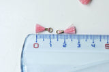 Pompon rose corail polyestère support doré, pompon boucles,fabrication bijoux bohème,10-16mm, x10 (G4261)