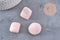 Quartz rose naturel brut roulé, quartz rose naturel, litotherapie, Chips quartz, minéral brut, x1 (G2465)