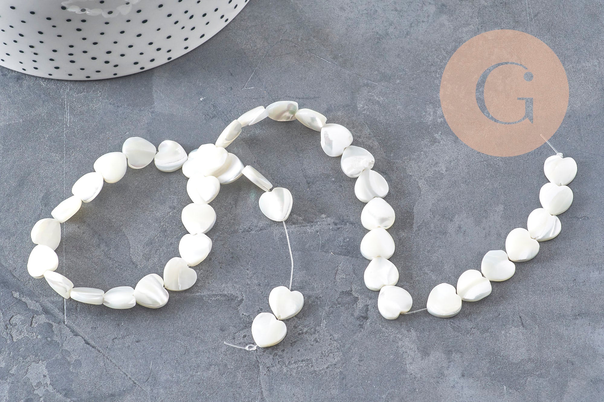 Perles coeur nacre blanche 10mm, création de bijoux nacre naturelle, fil de 40cm, x1 (G6831)