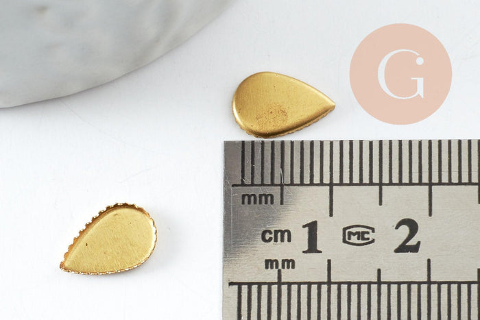 Supports cabochons goutte laiton brut 6x10mm, x20 (1.9g) (G1610)