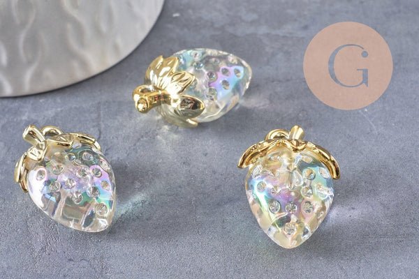 breloque fraise résine transparent laiton doré 28.5mm, x1 (G10411)