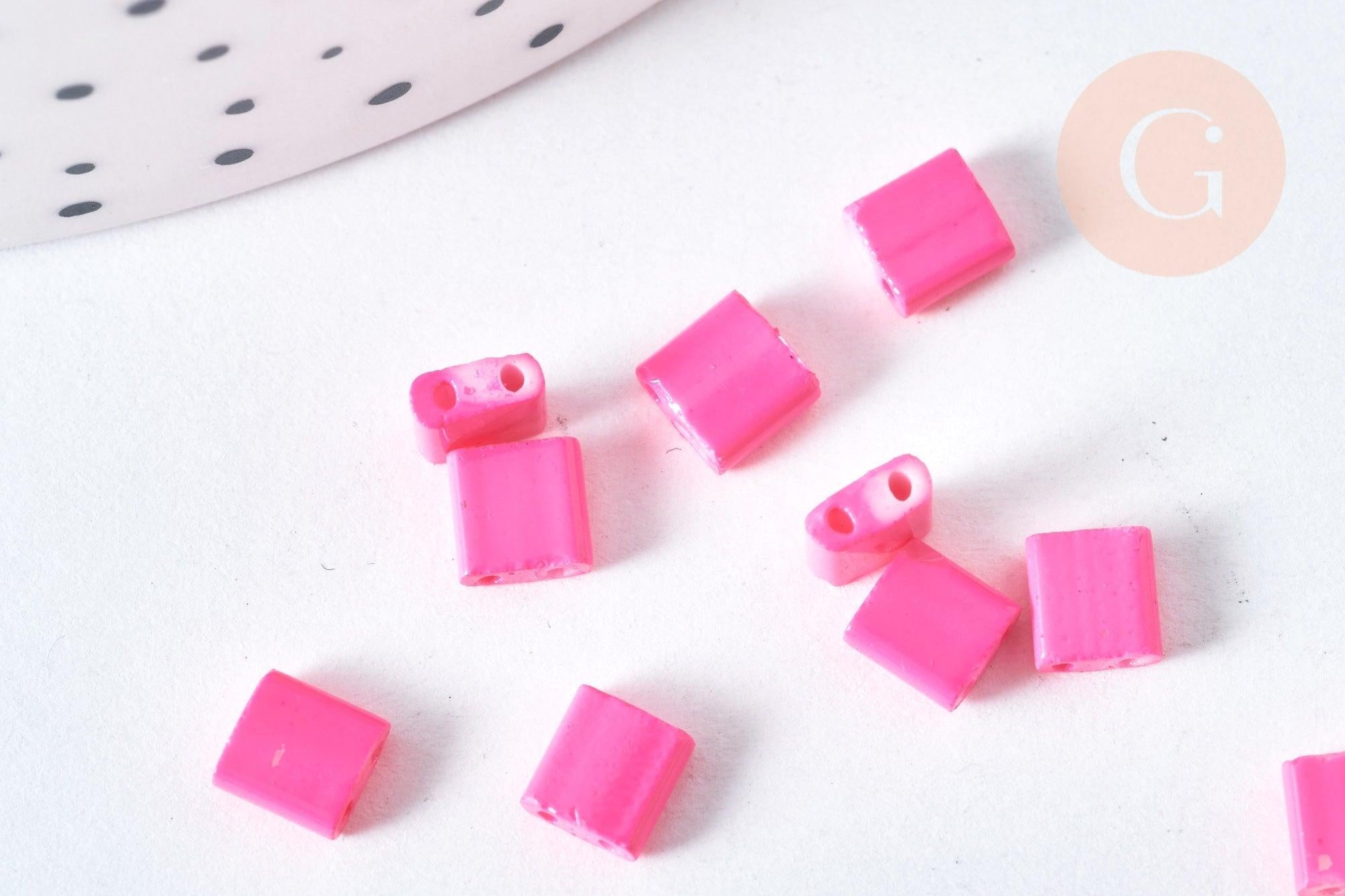 perles rocaille verre rectangle rose fluorescent, perle carré création bracelet, perle tila,4.5mm,2 trous, x50 (4.8 GR) (G6960)